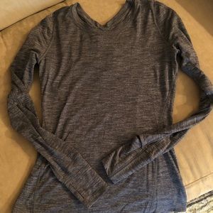 Lululemon heathered grey long sleeve